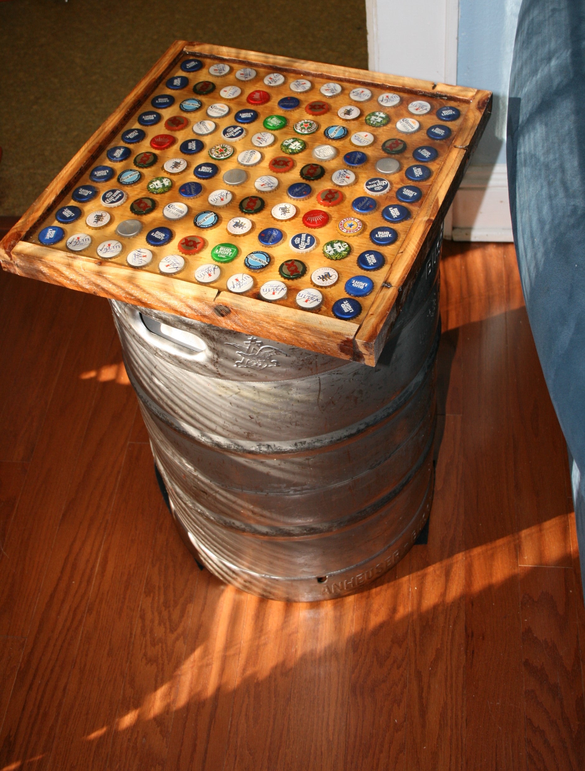 Beer Keg End Table, image size:1880x2479