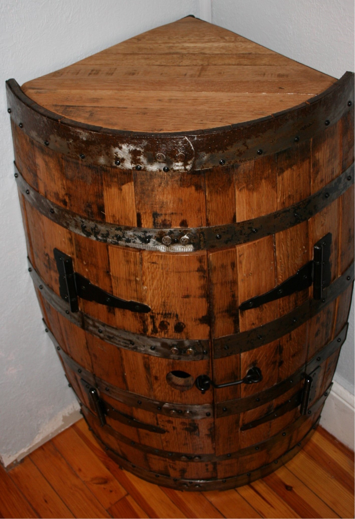 Corner Barrel Bar Double Doors