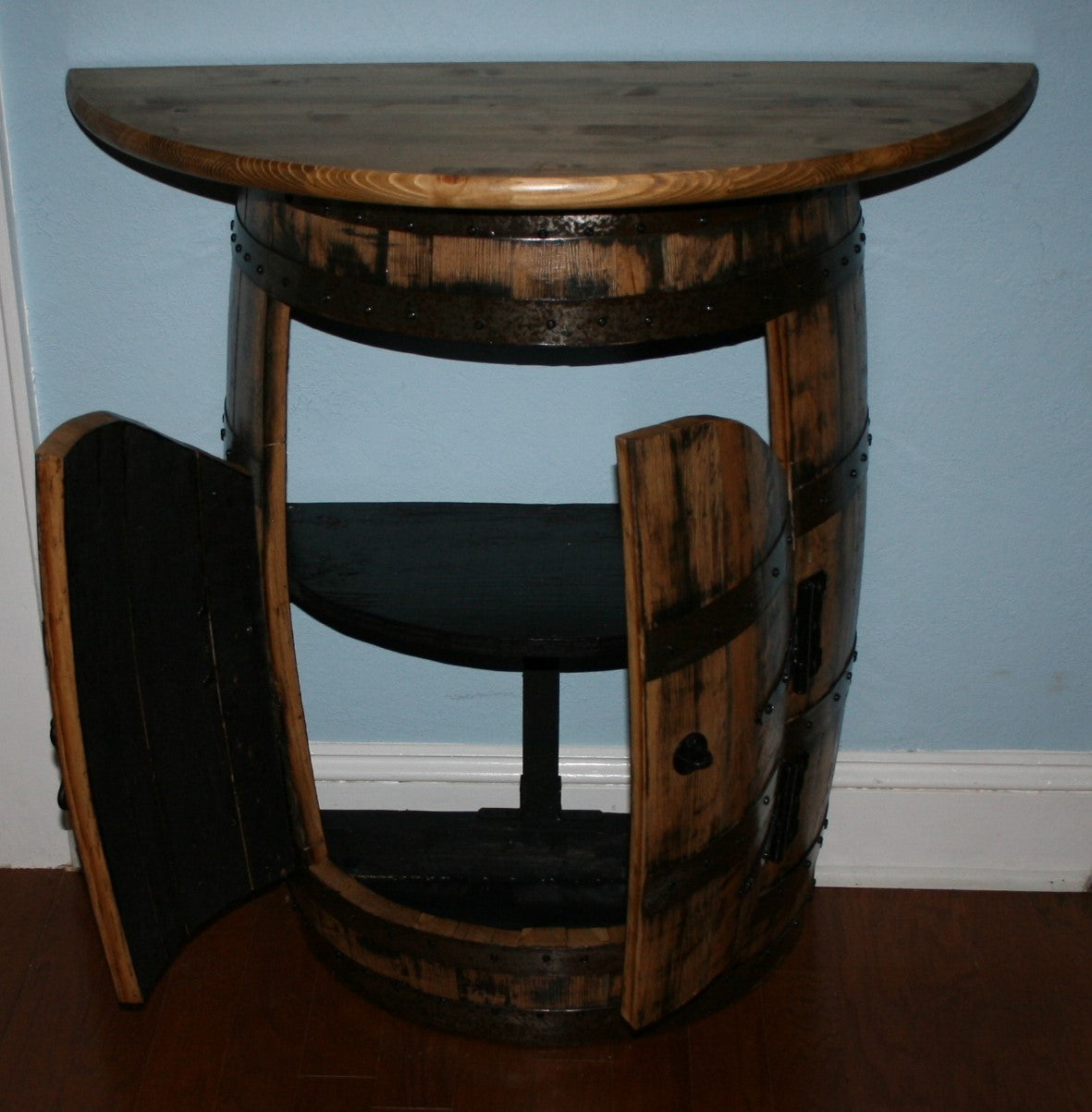 Half Barrel Bar/Table Saloon Doors